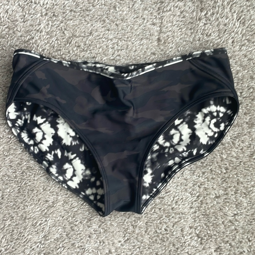 Girls Athleta Swim Bottoms